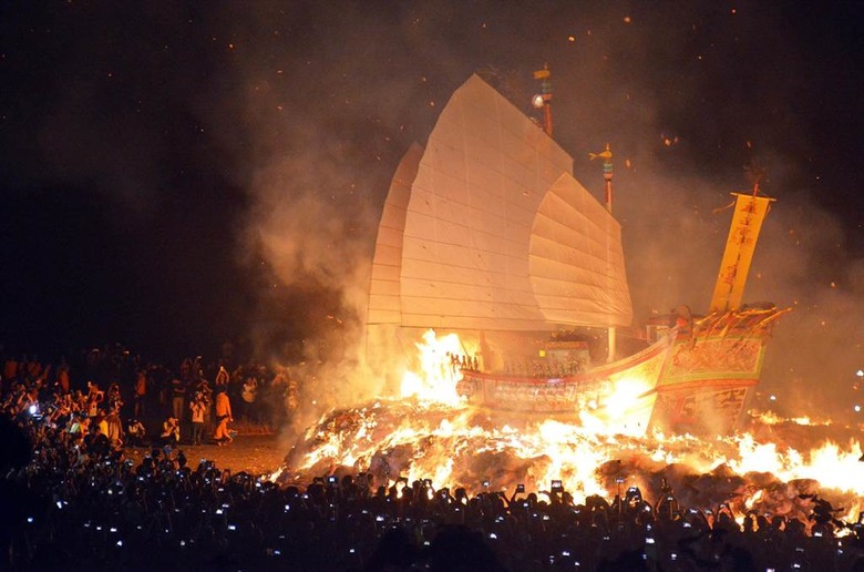 騎遊東港迎王祭典(順風相送)送王篇