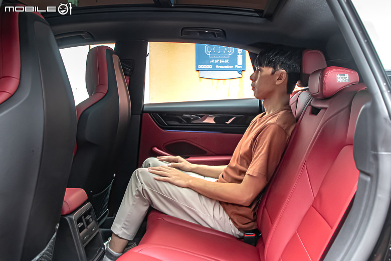 Porsche Macan 純電大改款試駕｜重新定義純電休旅的操控天花板！