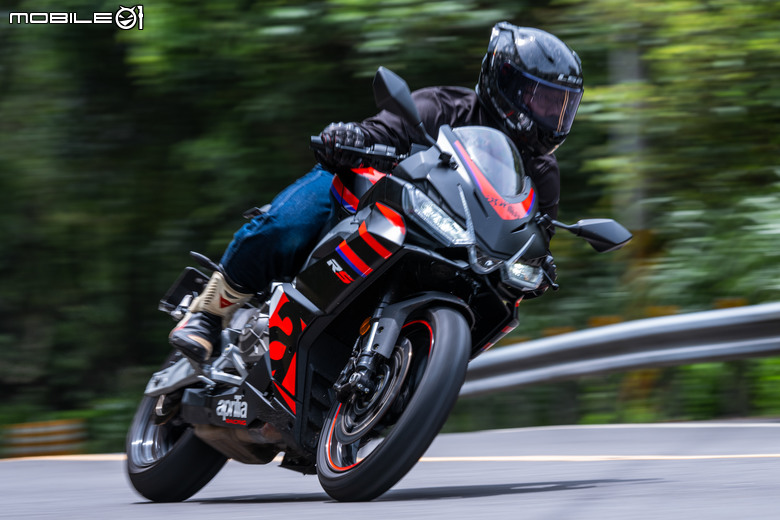 Aprilia RS 457試駕|藏不住的武鬥派熱血!同級最強雙缸小獅王!