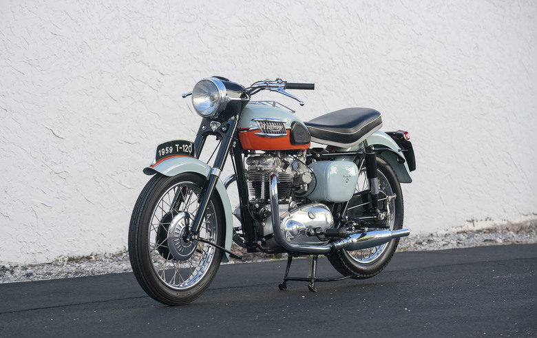 TRIUMPH Bonneville T120 試駕|何謂經典?我就是經典!