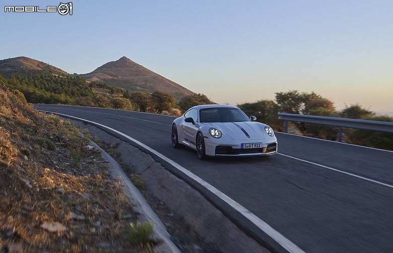 【國內新訊】Porsche 911再添新成員Carrera T,輕量、手排、報價777萬元起!