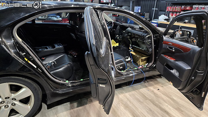 LEXUS LS460 音響無法開機