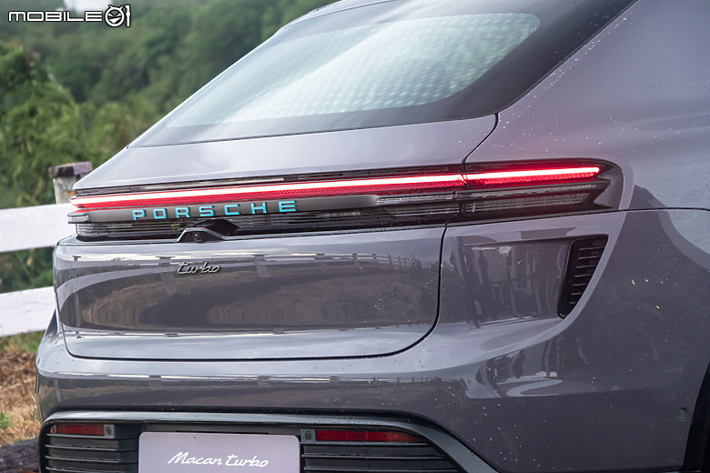 Porsche Macan 純電大改款試駕｜重新定義純電休旅的操控天花板！