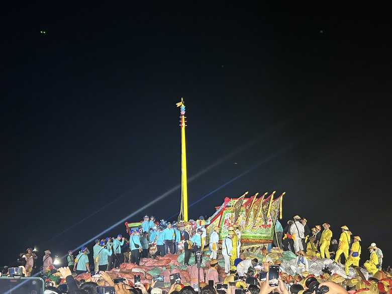 騎遊東港迎王祭典(順風相送)送王篇