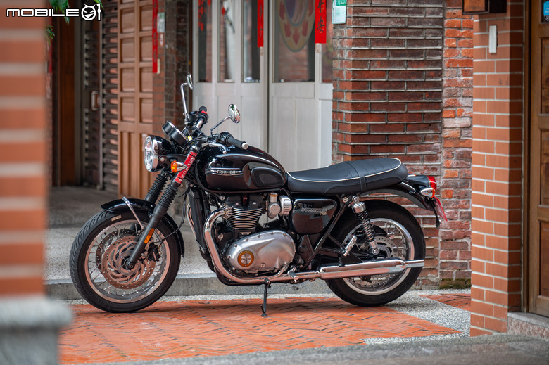 TRIUMPH Bonneville T120 試駕|何謂經典?我就是經典!