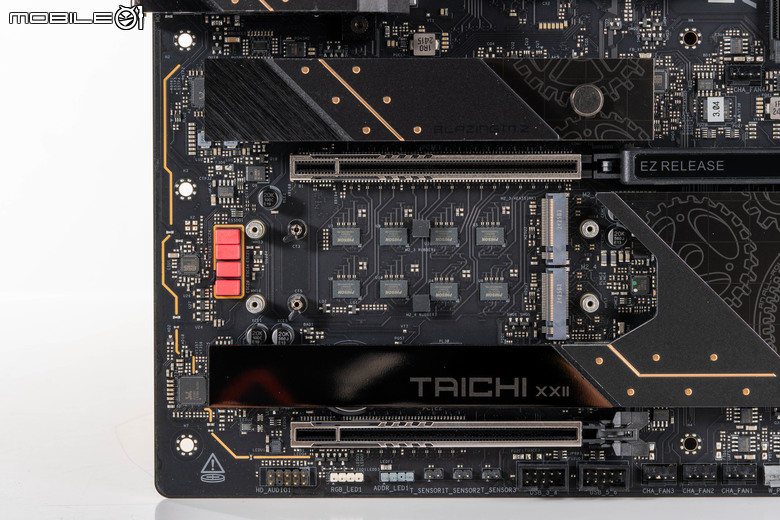 ASRock X870E Taichi 主機板開箱實測 以低調沉穩設計提供強大擴充性能