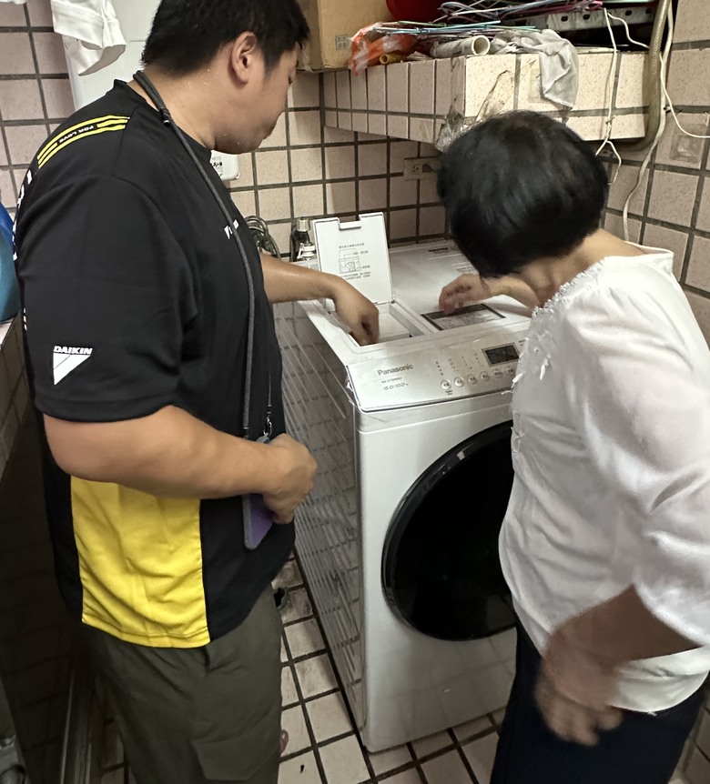 Panasonic洗脫烘洗衣機NA-V150MSH開箱~