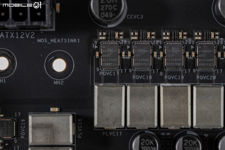 ASRock X870E Taichi 主機板開箱實測 以低調沉穩設計提供強大擴充性能