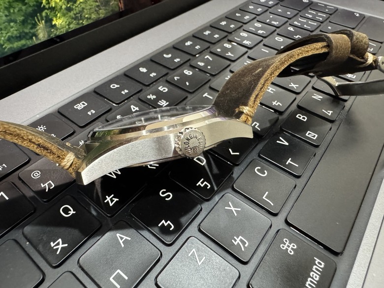先行者黑面簡易開箱