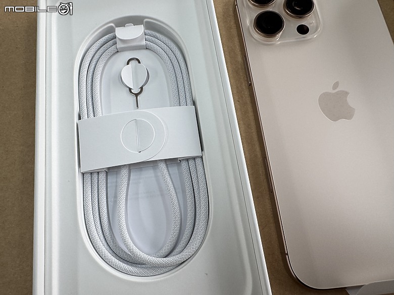 Apple iPhone 16 Pro Max