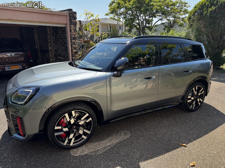 (意外的) 小開箱 - U25 JCW 大鄉民