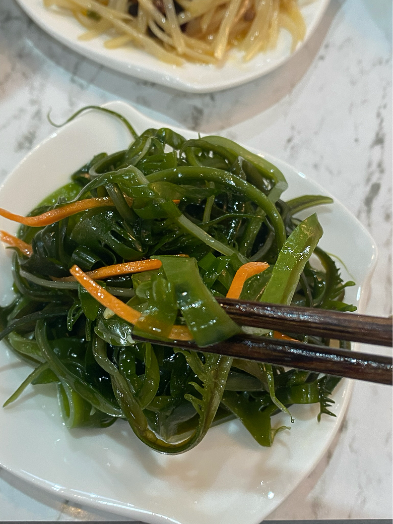 【板橋食記 】板橋超正宗的雲川料理，鷄小二烏雞米線，四川特色料理