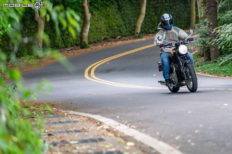 TRIUMPH Bonneville T120 試駕|何謂經典?我就是經典!