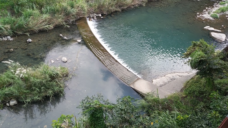 點我看大圖 【遊記】原來「烏來」是溫暖泉水的意思,小烏來風景特定區 - 大漠國渡