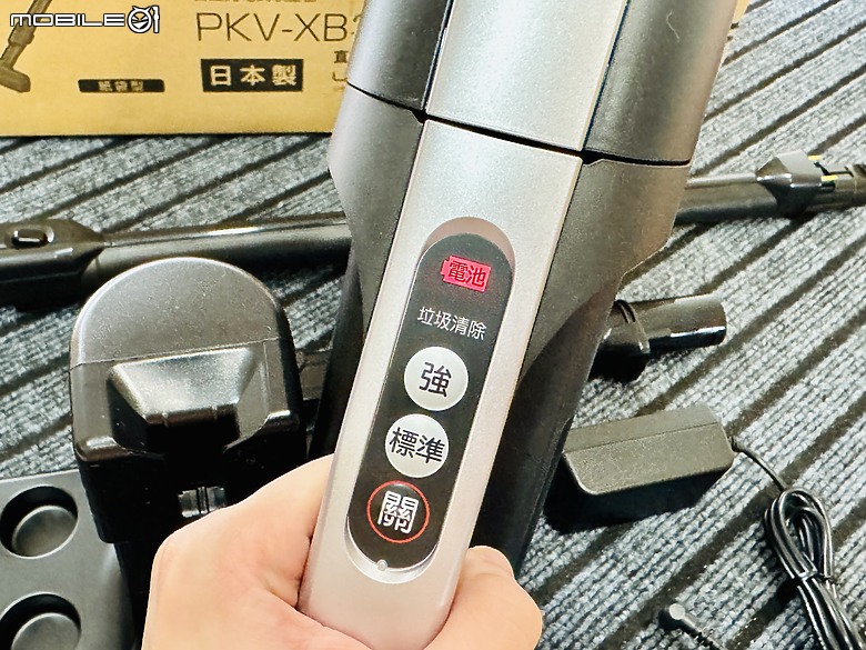 最靈活輕巧的清潔助手 - 日立 PKV-XB3KT 無線吸塵器 開箱&真實體驗