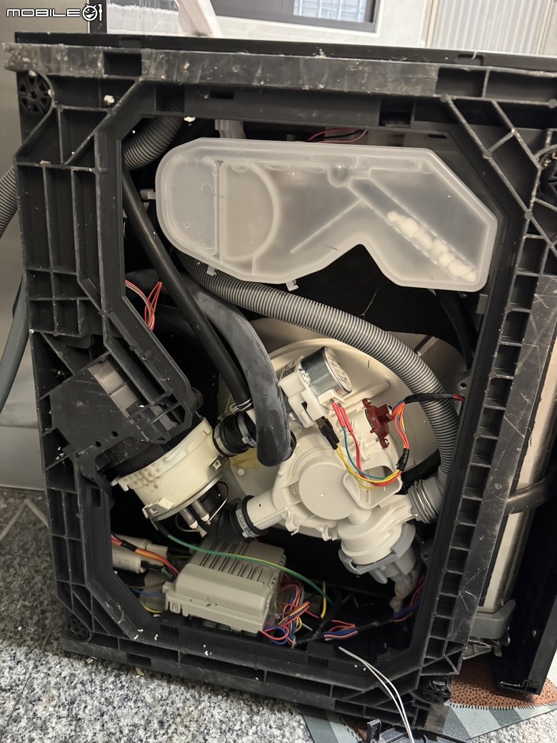 (分享) 海爾 洗碗機 W5000 出現 E8 故障排除
