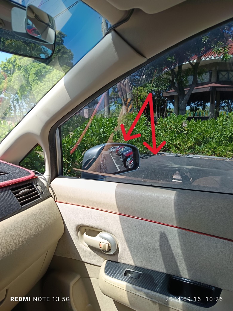 新手駕駛倒車入庫的方法
