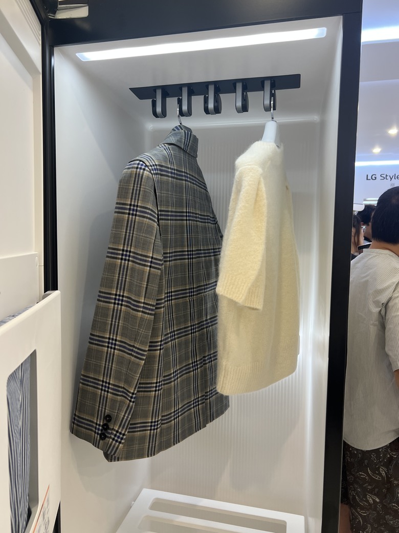【快閃店現場體驗】LG Styler 蒸氣電子衣櫥第二代-「品味護衣」我都要，三機一體，一站搞定