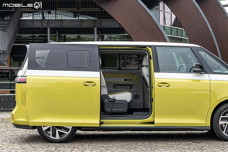 Volkswagen ID.Buzz 德國試駕|滿滿創意、處處討喜的純電七人小巴!