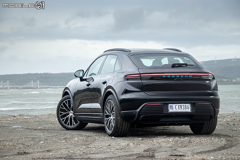 Porsche Macan 純電大改款試駕｜重新定義純電休旅的操控天花板！