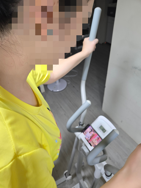 買了一台BGYM E2330小折橢圓機,可以實現居家健身自由......吧?
