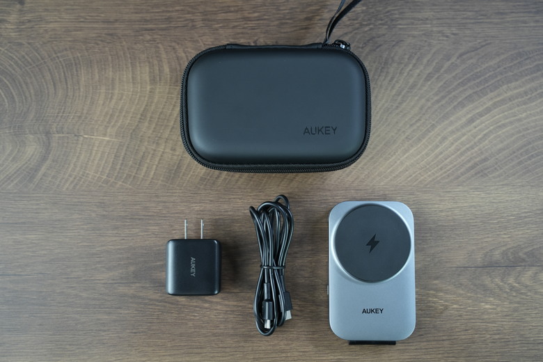 AUKEY MagFusion Z 三合一無線充電器｜一次解決充電線困擾！