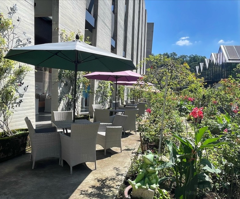 點我看大圖 七里香玫瑰森林花園,一年四季都有不同的風情,走走步道呼吸芬多精,春秋兩季有玫瑰花海可欣賞