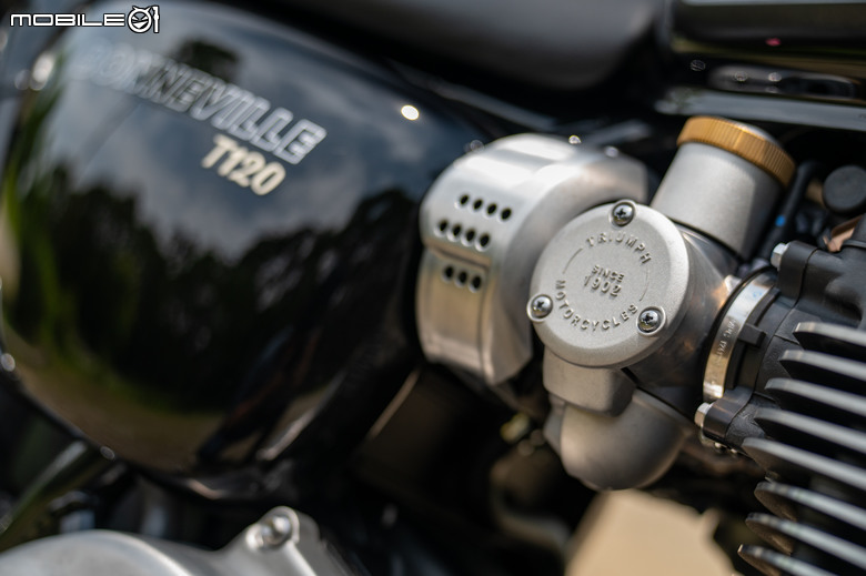 TRIUMPH Bonneville T120 試駕｜何謂經典？我就是經典！