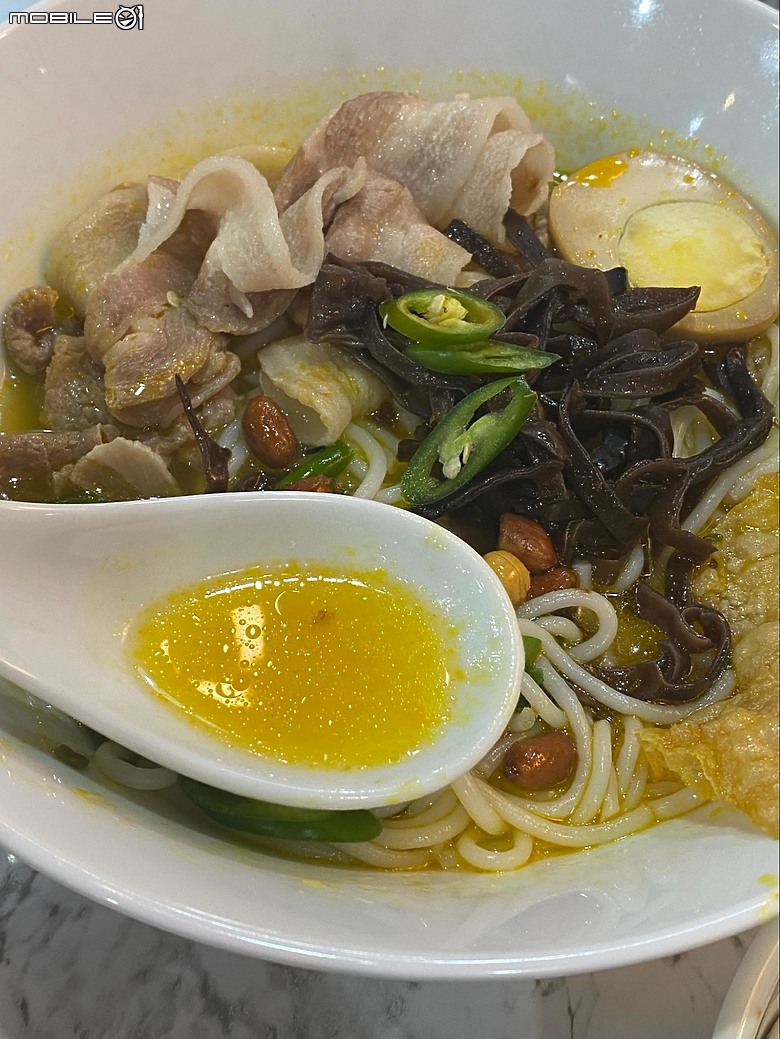 【板橋食記 】板橋超正宗的雲川料理，鷄小二烏雞米線，四川特色料理