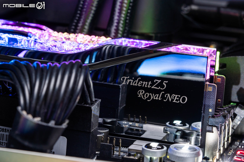 芝奇 G.Skill Trident Z5 Royal Neo 皇家戟 EXPO DDR5-8000 超頻記憶體開箱實測 將 AMD 平台推向更高時脈效能