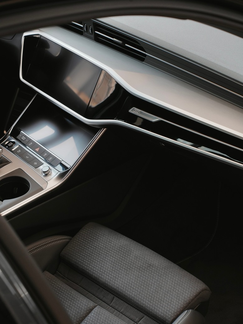 A6 Sedan 40 TFSI S line 珍珠鋼鐵灰 實車照📷