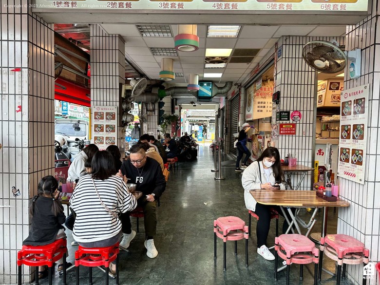 點我看大圖 高雄鹽埕|尚芳土魠魚羹_暖胃又暖心的三十年老店