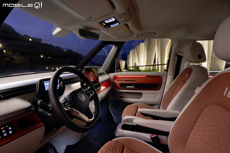 福斯商旅 Volkswagen ID.Buzz 正式上市|單色版239.8萬元、雙色版限時優惠加價8.8萬元!