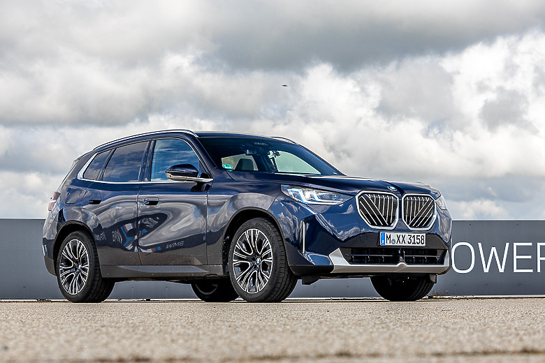 點我看大圖 BMW 大改款 X3 德國試駕|加諸科技新風貌,再度擦亮 SAV 招牌!