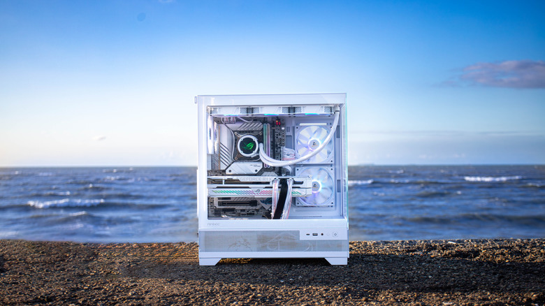【開箱】桌面上的繁華海景房，Antec CX700 ARGB 極簡易開箱