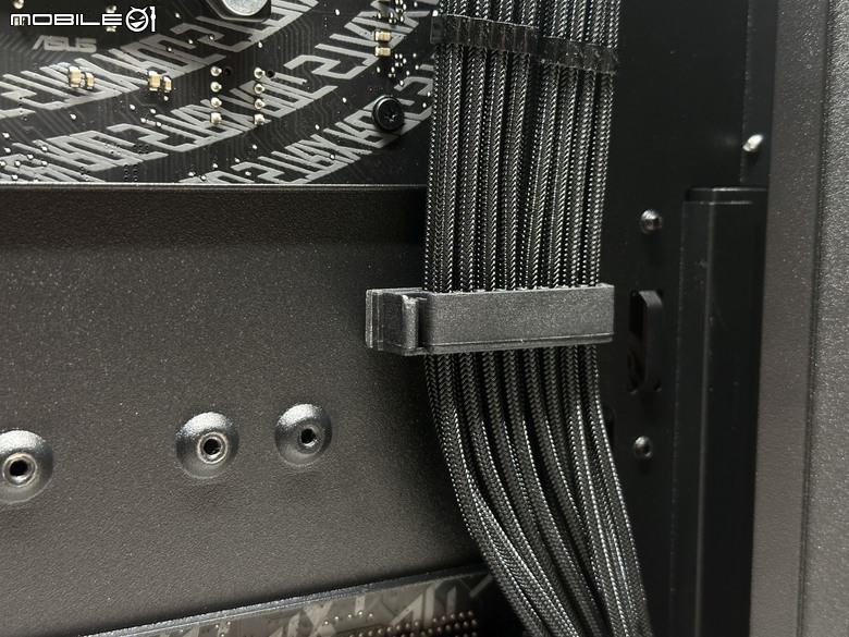 無光黑色信仰貓頭鷹 ft. Antec C7 ARGB