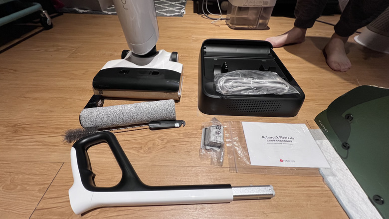 [好物推薦] 高CP值√ 養貓家庭必備！Roborock Flexi Lite 吸拖洗地機使用心得分享