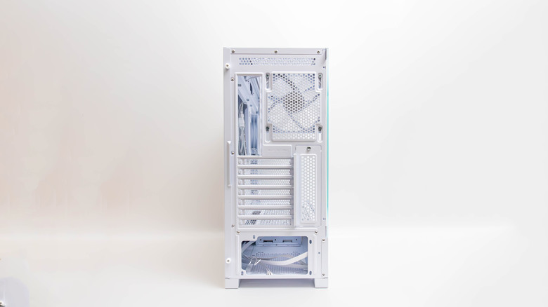 【開箱】桌面上的繁華海景房，Antec CX700 ARGB 極簡易開箱