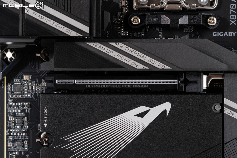 技嘉 X870 AORUS ELITE WiFi 7 主機板開箱實測 在低調外觀設計下提供更多性能潛力平台選擇