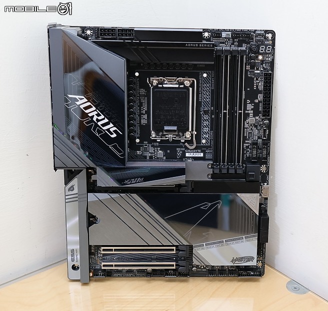 AI SNATCH 導入 Z890 AORUS MASTER 開箱