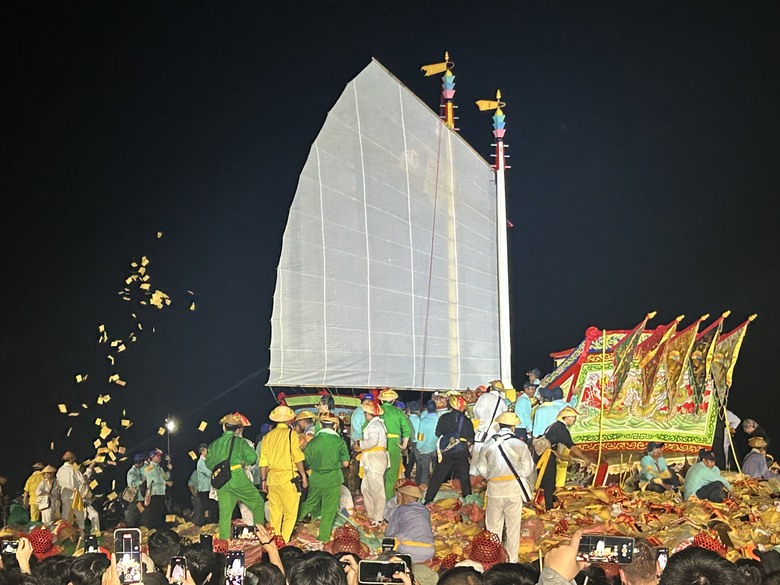 騎遊東港迎王祭典(順風相送)送王篇