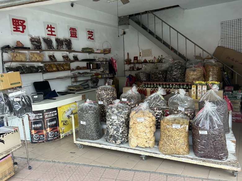 登山健行最親民的知本白玉瀑布