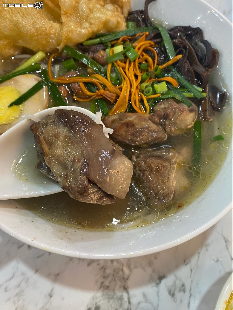 【板橋食記 】板橋超正宗的雲川料理，鷄小二烏雞米線，四川特色料理