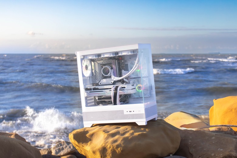 【開箱】桌面上的繁華海景房，Antec CX700 ARGB 極簡易開箱