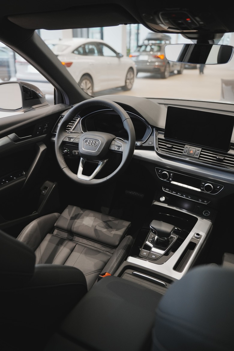 Q5 Sportback 40 TFSI quattro S line Black Edition｜金屬冰川白 Glacier White｜實車照片分享