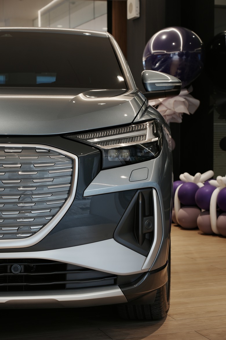 Audi Q4 Sportback e-tron 55 quattro S line｜金屬澈蔚藍 Geyser Blue 5Y｜交車照片分享