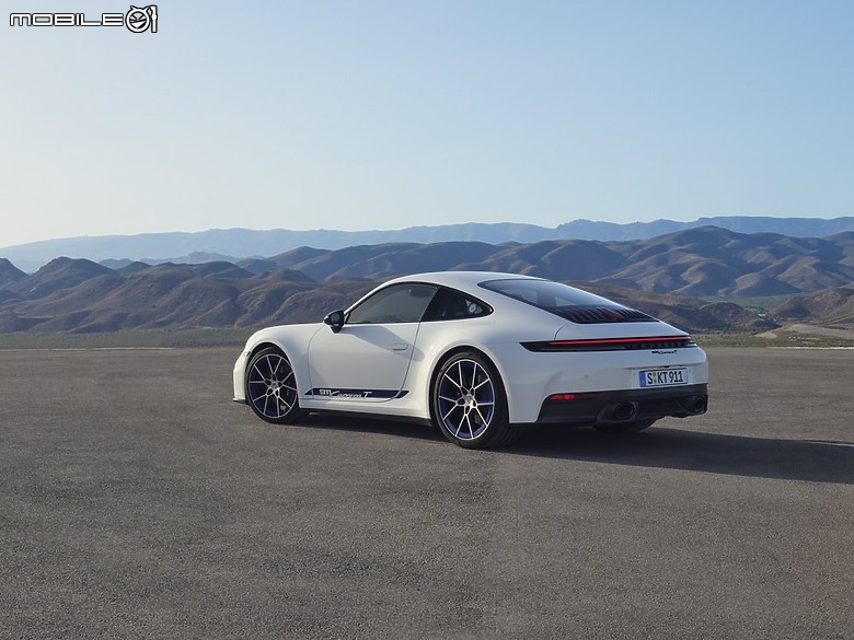 【國內新訊】Porsche 911再添新成員Carrera T,輕量、手排、報價777萬元起!