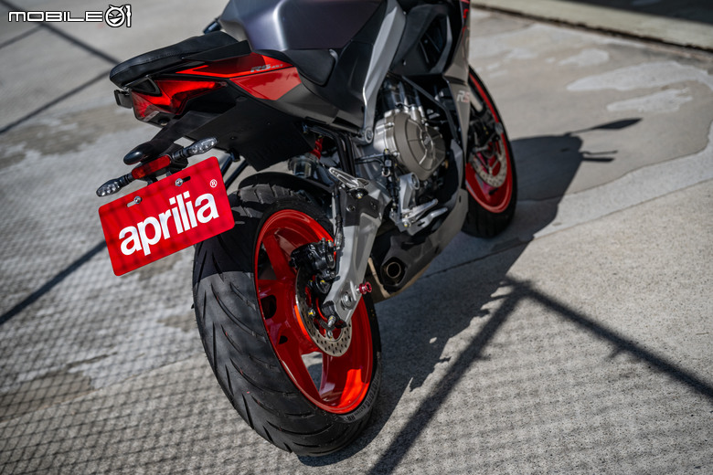 Aprilia RS 457試駕|藏不住的武鬥派熱血!同級最強雙缸小獅王!