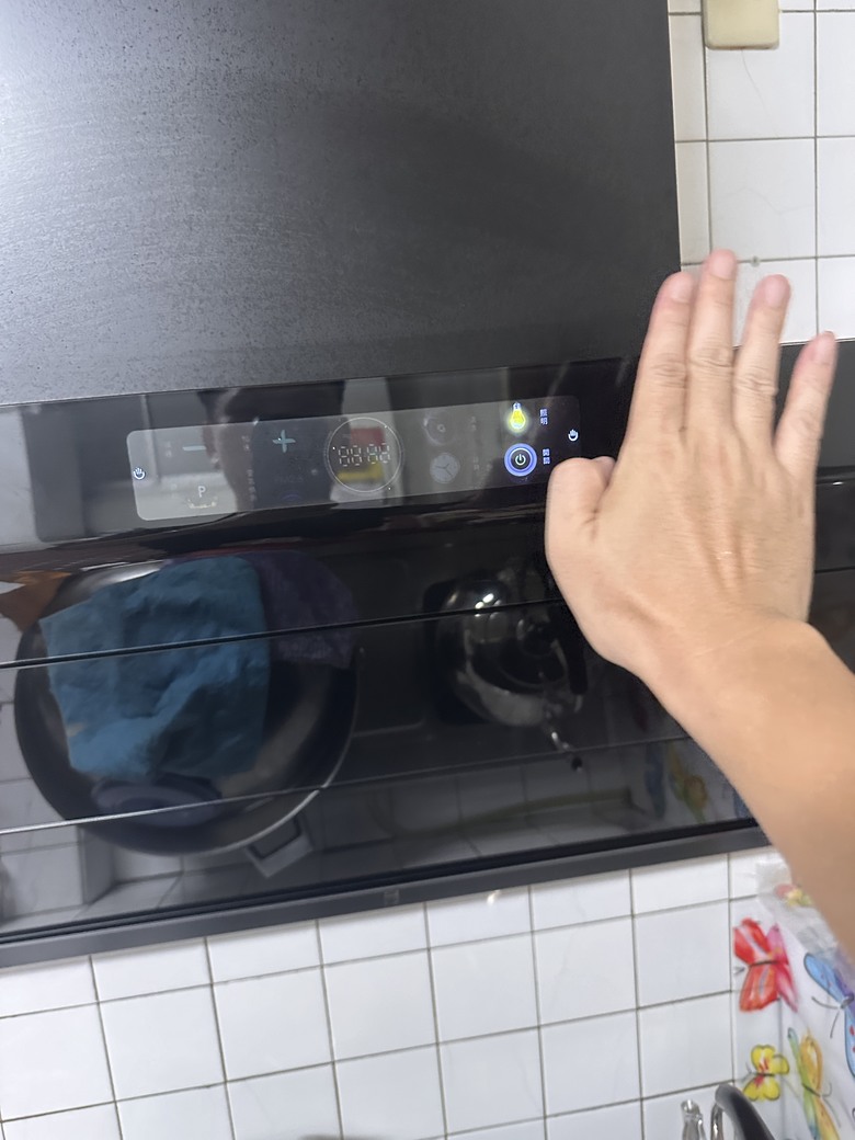 給媽媽買一台保護健康的排油煙機
