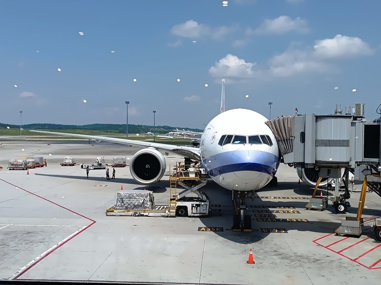 吉隆坡國際機場之轉機(KLIA2入境、KLIA1出境)及適合小睡休息地點全紀錄 — 赤道三國文化休閒行旅 之 馬來西亞篇 吉隆坡國際機場 (Kuala Lumpur International Airport)